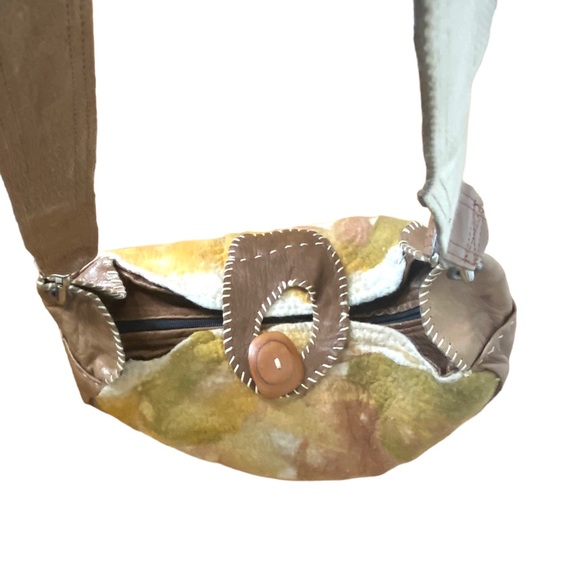 URBAN GYPSY Christina Hankins Artist Boiled Wool Tan Leather Boho Hobo Purse - Picture 6 of 13